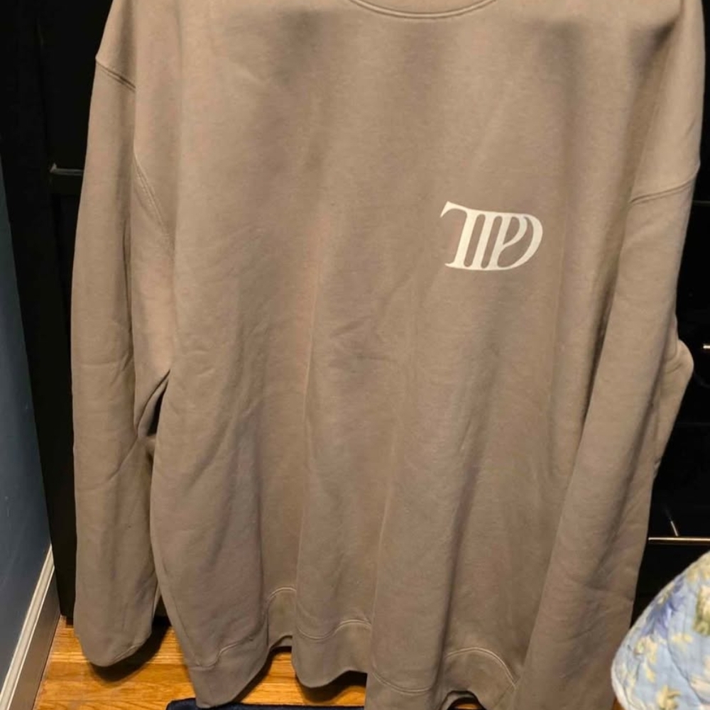 Taylor Swift Gray Crew Neck Sweater